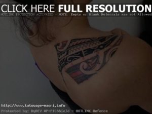 Tatouage maorie pour femme