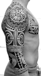 Tatouage de maorie