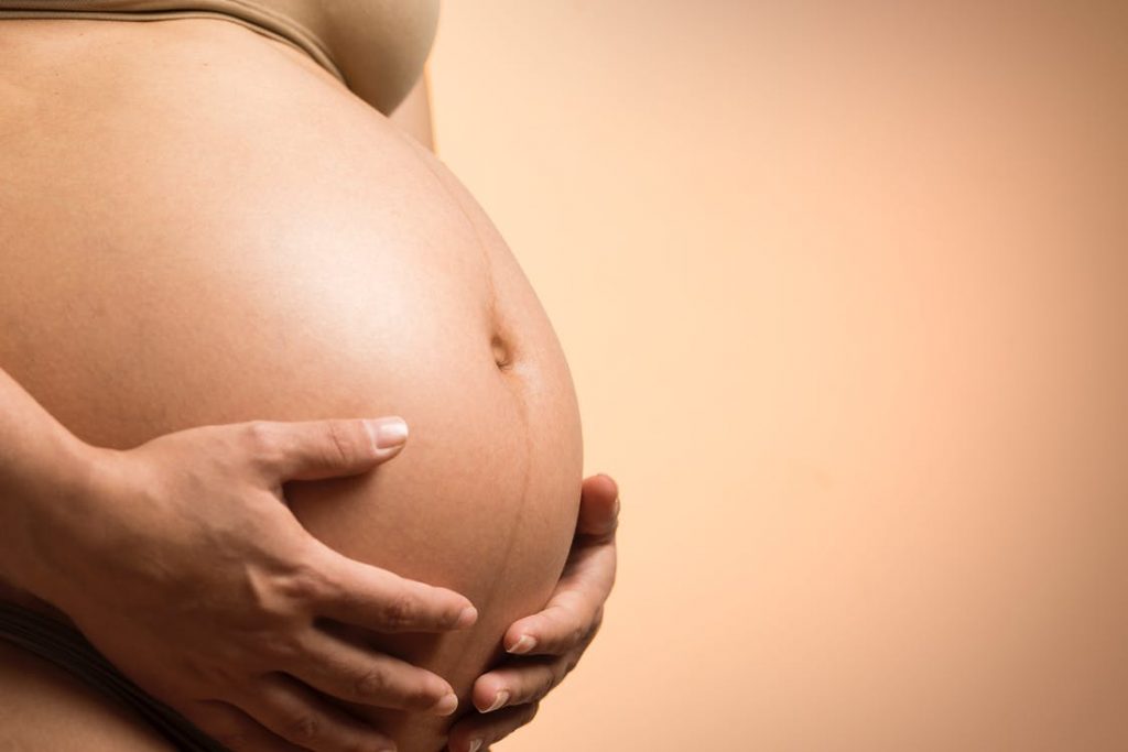 Symptôme de grossesse 1 semaine : est-ce qu’il y a des signes révélateurs ?